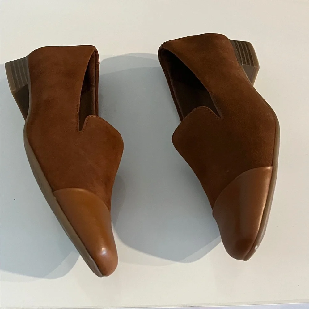 Clarks Women’s Brown‎ Suede and Leather Loafers Size 8